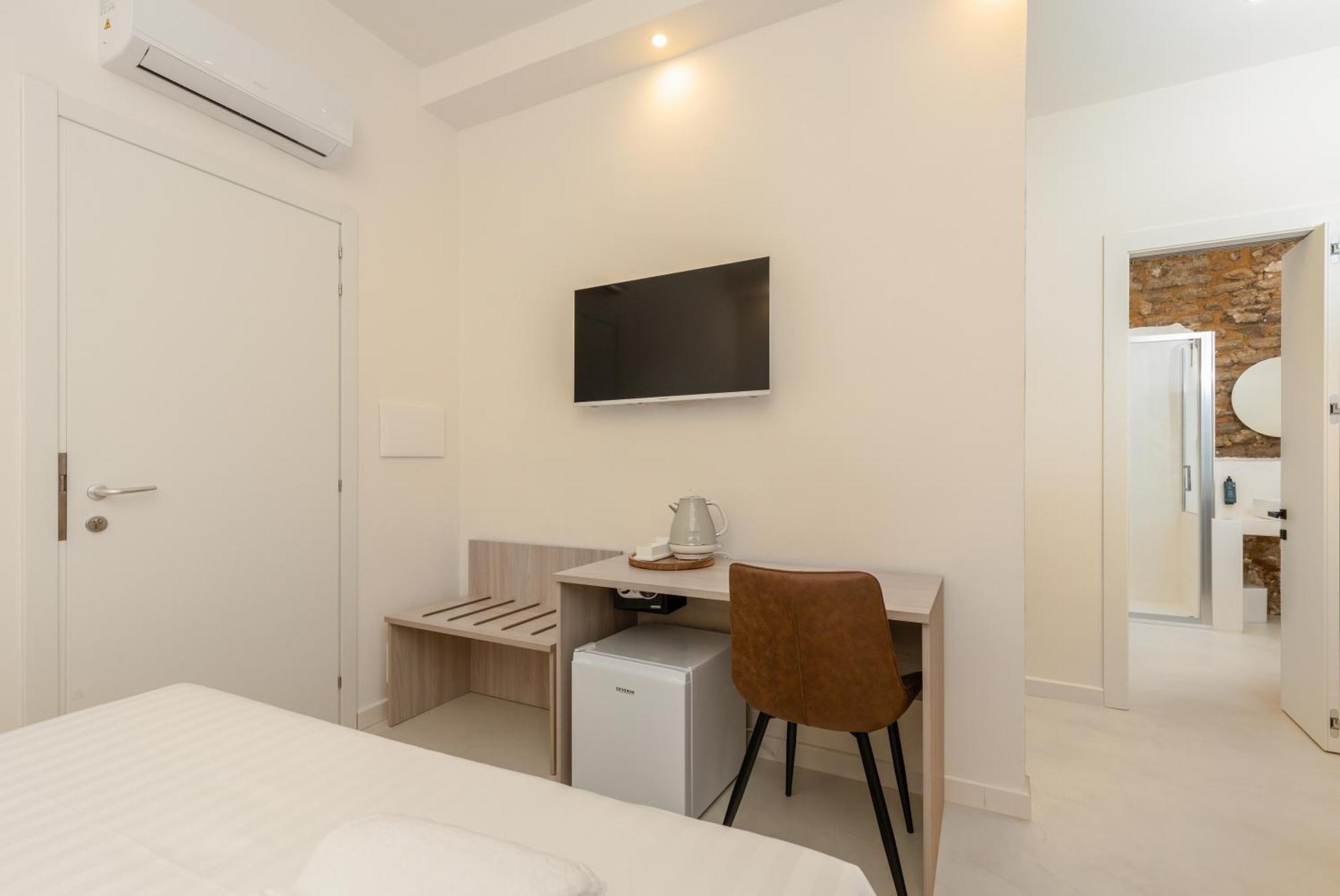 Ausentu Guest House Тортоли Экстерьер фото