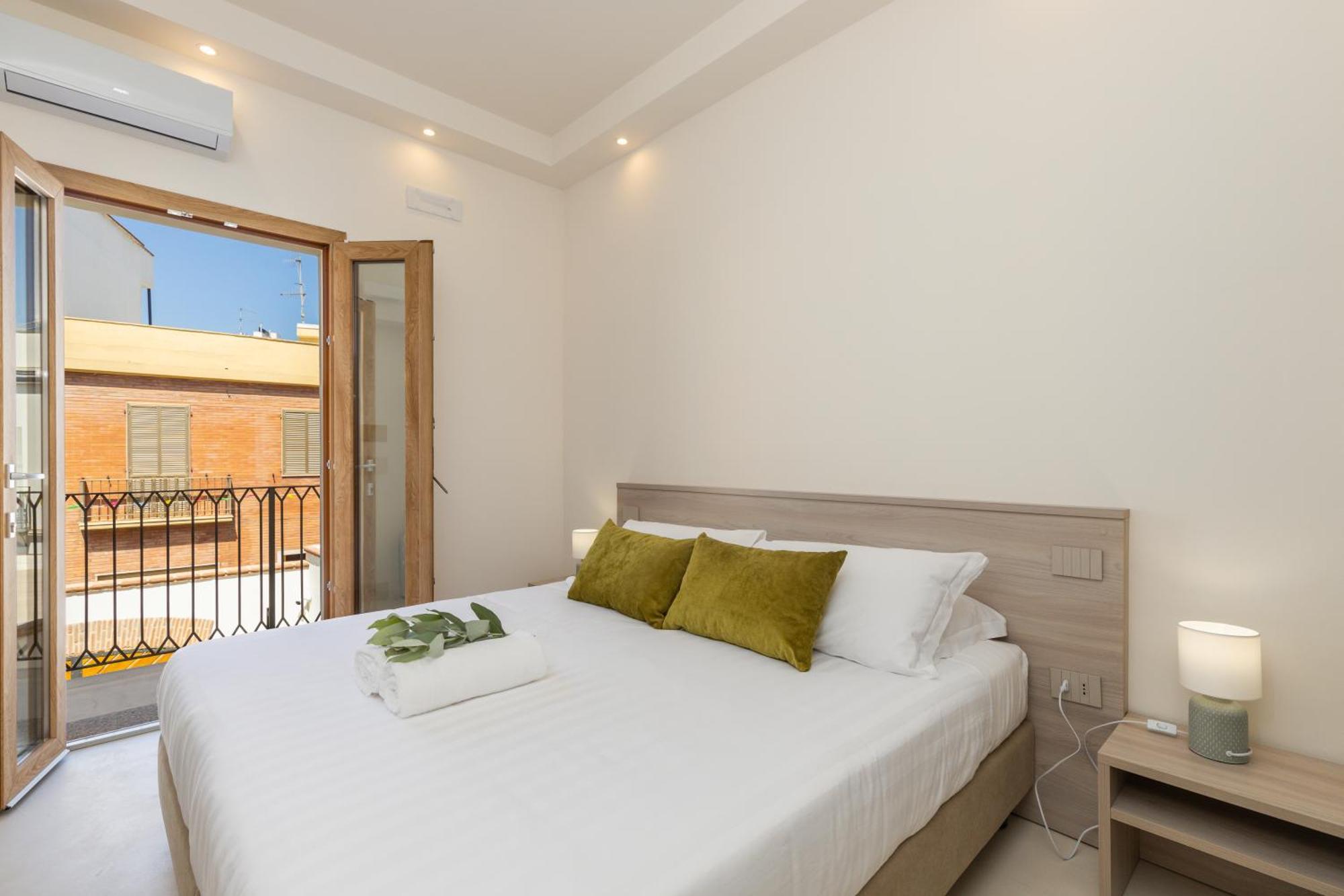Ausentu Guest House Тортоли Экстерьер фото